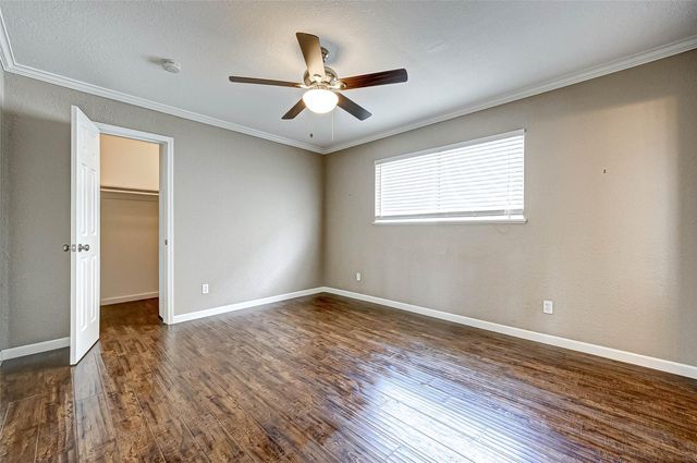 2503 Mccue Road 35, Houston, TX 77056