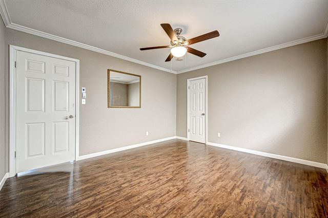 2503 Mccue Road 35, Houston, TX 77056