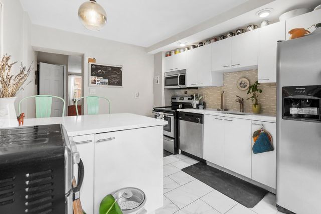 3141 LIVINGSTON ST, Philadelphia, PA 19134