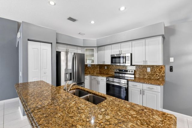 6778 Las Colinas Street, Lake Worth, FL 33463