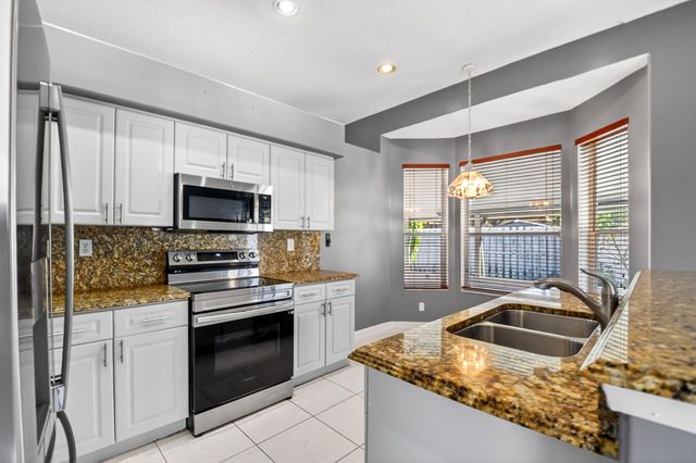 6778 Las Colinas Street, Lake Worth, FL 33463