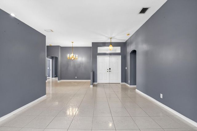 6778 Las Colinas Street, Lake Worth, FL 33463