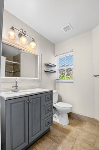 6778 Las Colinas Street, Lake Worth, FL 33463