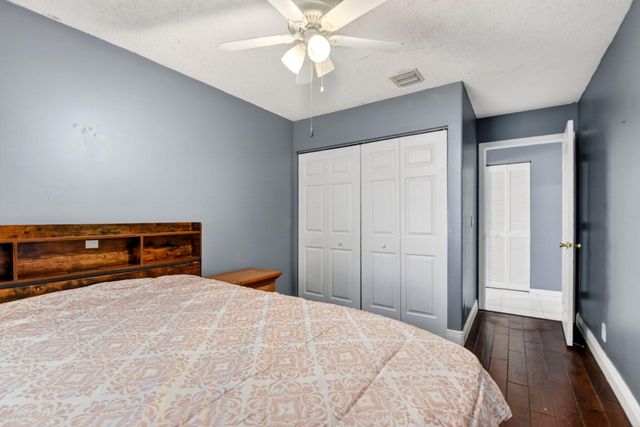 6778 Las Colinas Street, Lake Worth, FL 33463