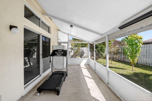 6778 Las Colinas Street, Lake Worth, FL 33463