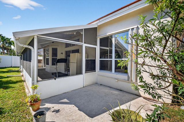 6778 Las Colinas Street, Lake Worth, FL 33463