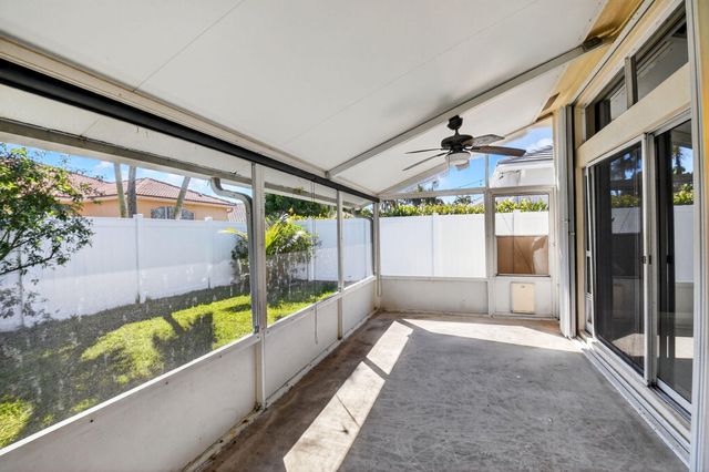 6778 Las Colinas Street, Lake Worth, FL 33463