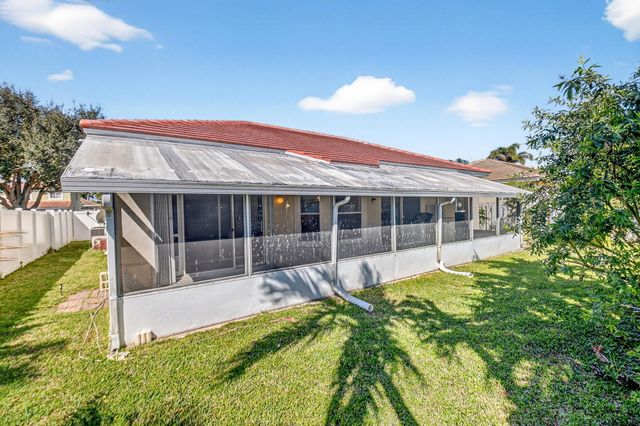 6778 Las Colinas Street, Lake Worth, FL 33463