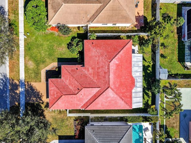 6778 Las Colinas Street, Lake Worth, FL 33463