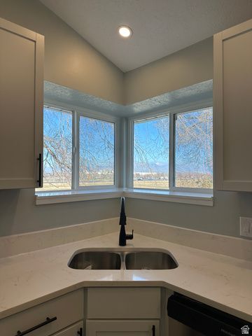 3285 S 5565 W, West Valley City, UT 84120