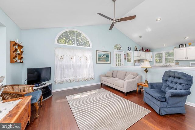 112 BERLIN RD, Gibbsboro, NJ 08026