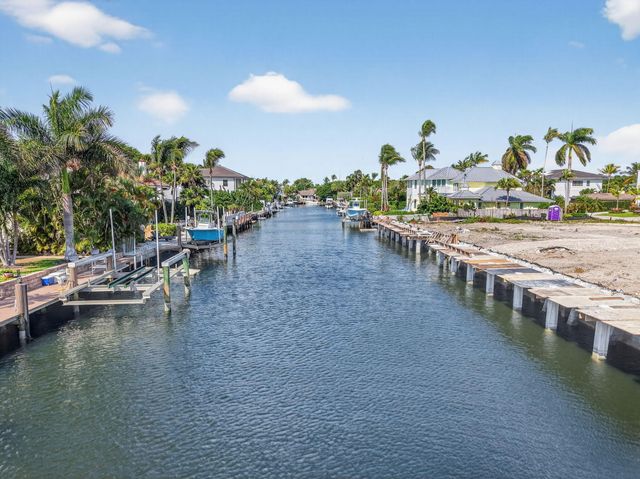 954 Cypress Drive, Delray Beach, FL 33483