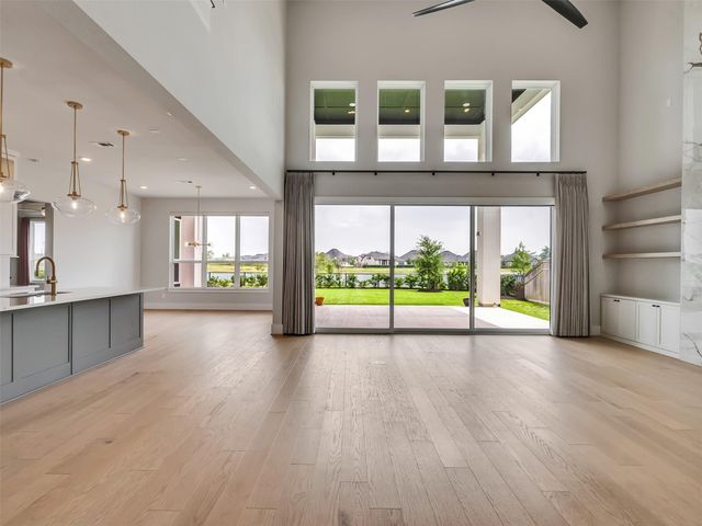 10322 Forest Lake Drive, Missouri City, TX 77459
