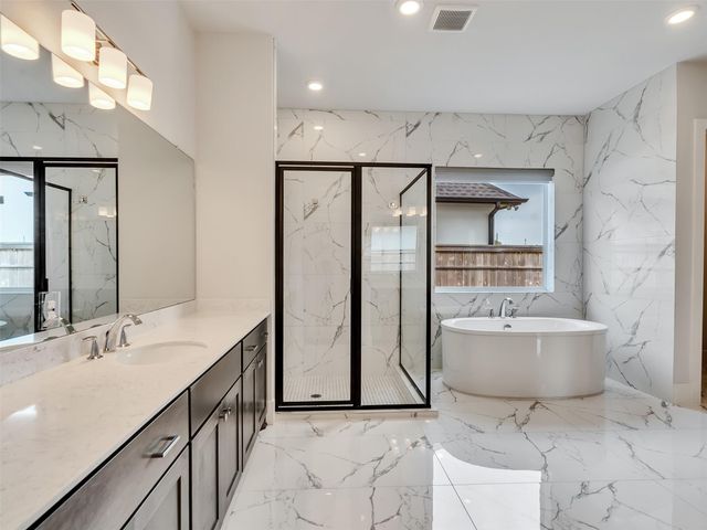10322 Forest Lake Drive, Missouri City, TX 77459