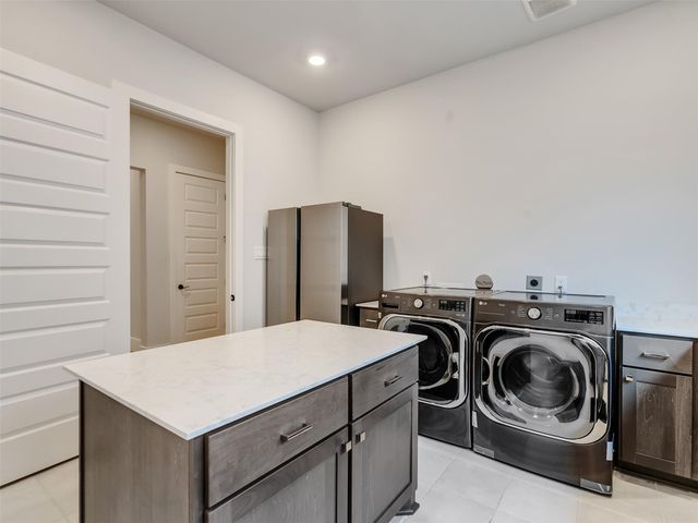 10322 Forest Lake Drive, Missouri City, TX 77459