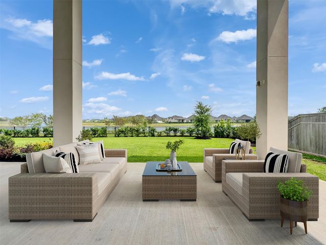 10322 Forest Lake Drive, Missouri City, TX 77459