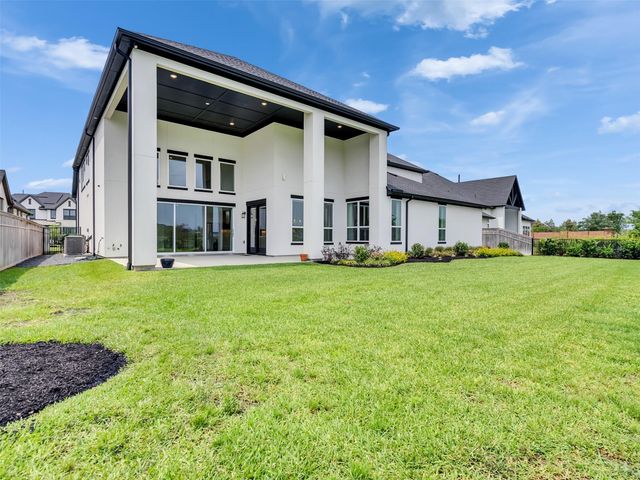 10322 Forest Lake Drive, Missouri City, TX 77459