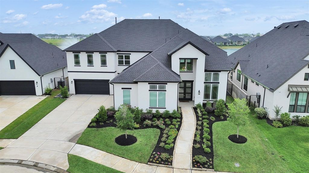 10322 Forest Lake Drive, Missouri City, TX 77459
