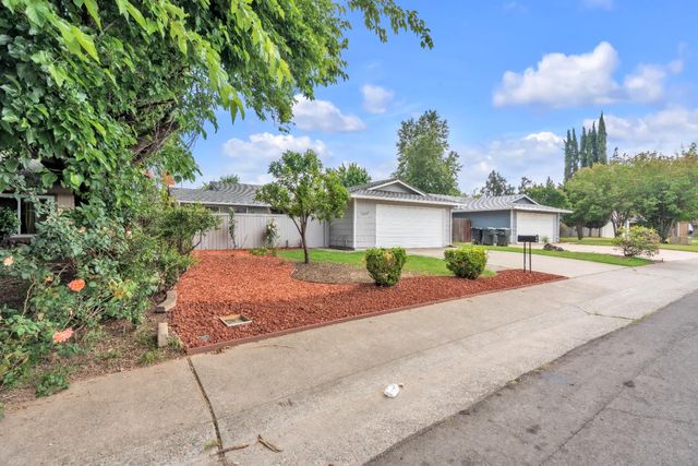 2609 Stingray Ct, Sacramento, CA 95826