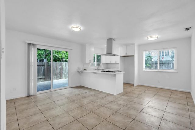 2609 Stingray Ct, Sacramento, CA 95826