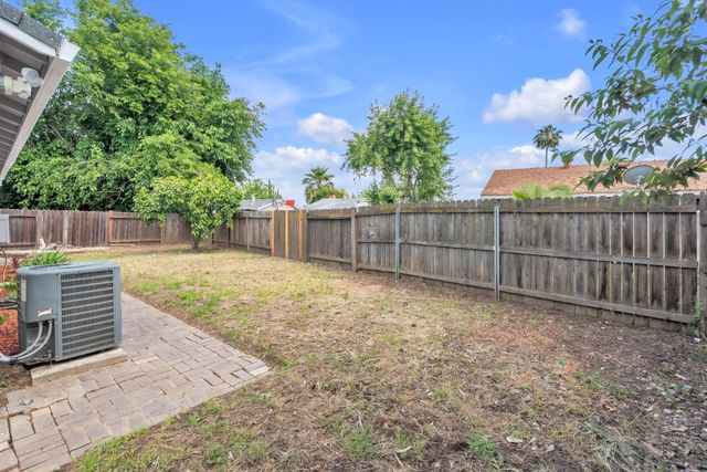 2609 Stingray Ct, Sacramento, CA 95826