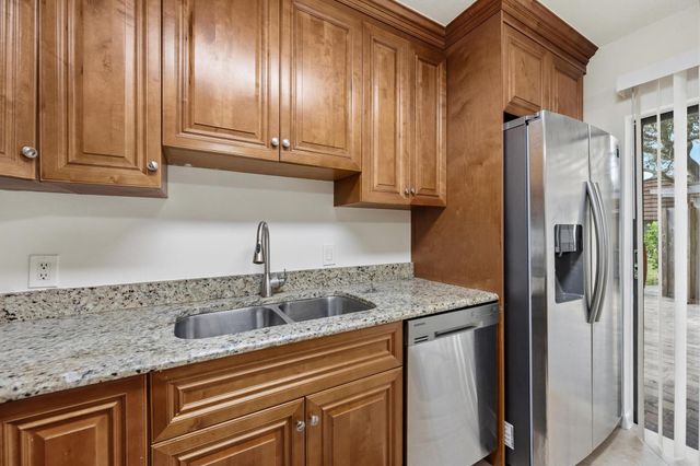 1907 19th Lane, Palm Beach Gardens, FL 33418