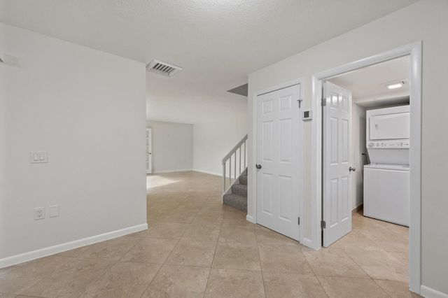 1907 19th Lane, Palm Beach Gardens, FL 33418