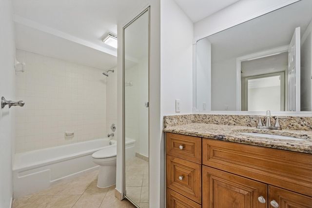 1907 19th Lane, Palm Beach Gardens, FL 33418