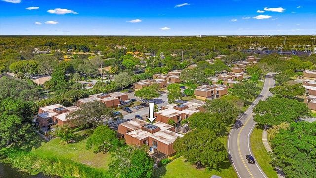 1907 19th Lane, Palm Beach Gardens, FL 33418