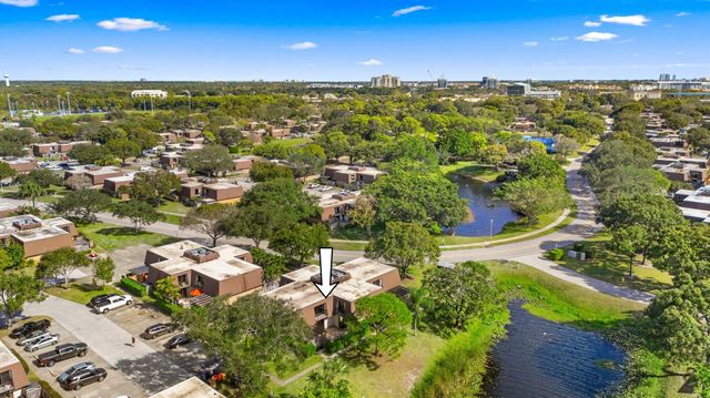 1907 19th Lane, Palm Beach Gardens, FL 33418