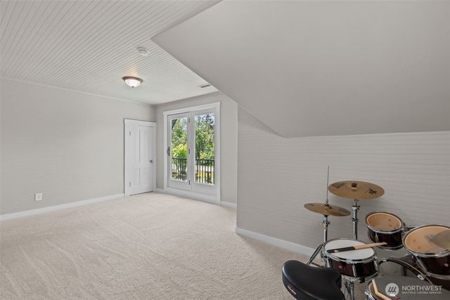 33724 SE Hudson Road, Ravensdale, WA 98051