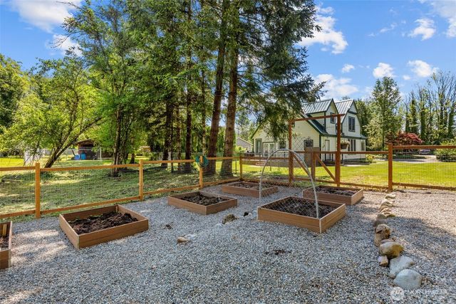 33724 SE Hudson Road, Ravensdale, WA 98051