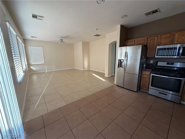9196 Grand Sunburst Court, Las Vegas, NV 89149