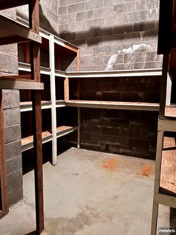 661 Clinton Place, Ridgefield, NJ 07657