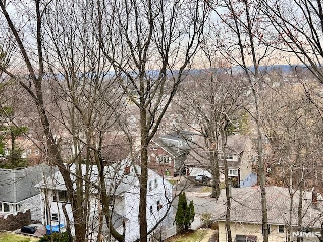 661 Clinton Place, Ridgefield, NJ 07657