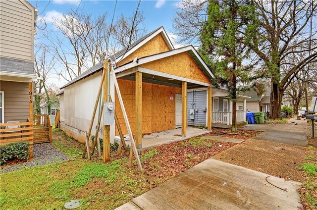 913 Smith SW Street, Atlanta, GA 30310