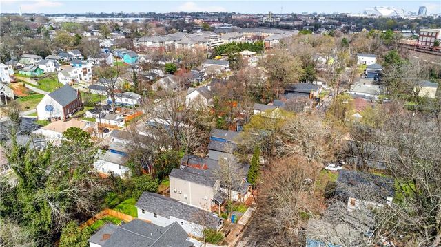 913 Smith SW Street, Atlanta, GA 30310