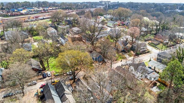 913 Smith SW Street, Atlanta, GA 30310