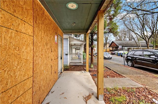 913 Smith SW Street, Atlanta, GA 30310