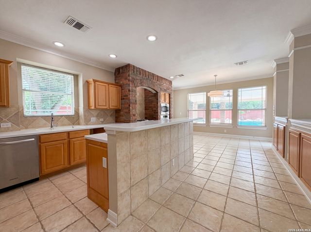 13419 STAR HEIGHTS DR, San Antonio, TX 78230