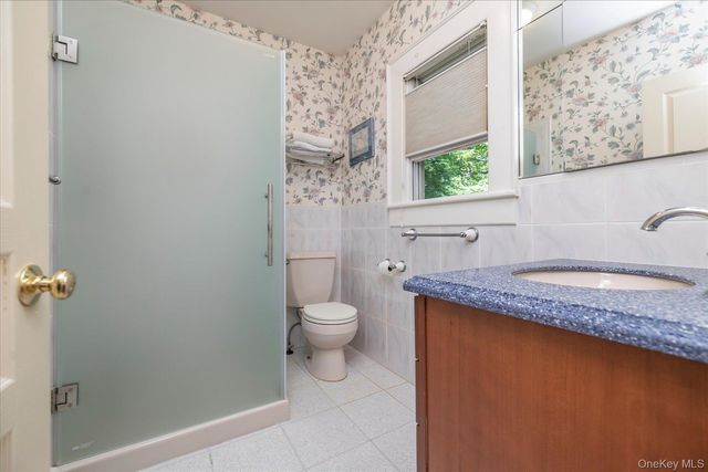 72 Broadway, Rockville Centre, NY 11570