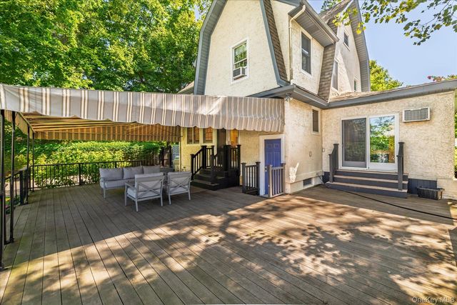 72 Broadway, Rockville Centre, NY 11570