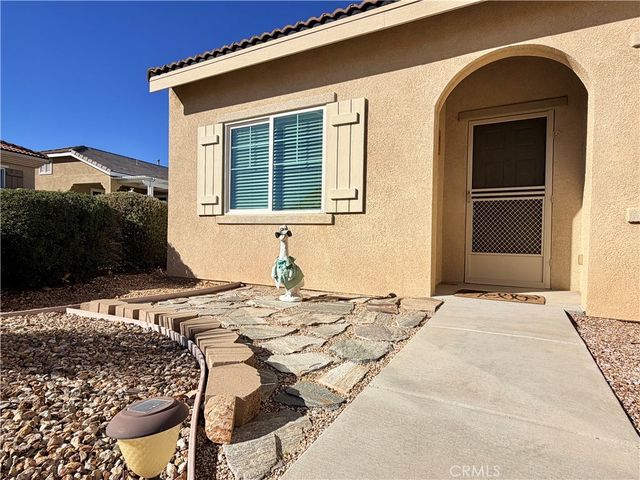 19422 Royal Oaks, Apple Valley, CA 92308