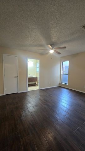 1117 Blue Carriage Lane N, Fort Worth, TX 76120