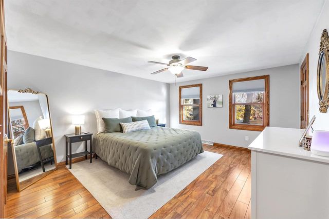 2074 BRADBURY LANE, Green Bay, WI 54313