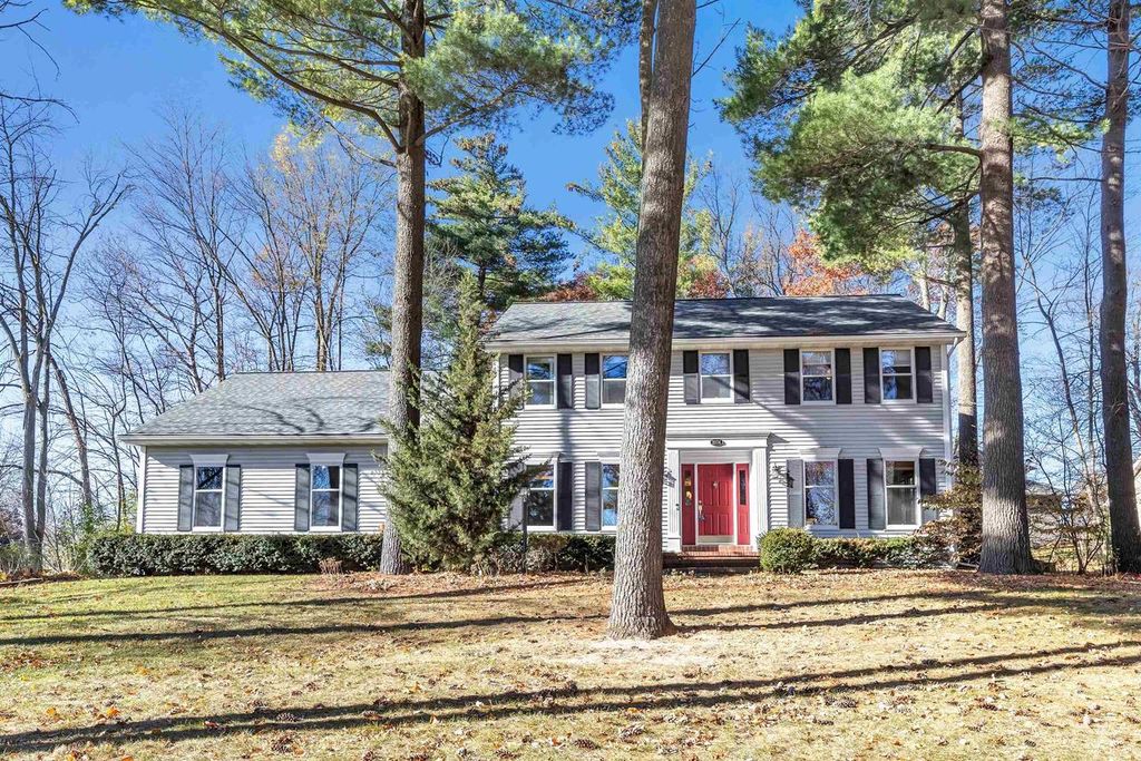 2074 BRADBURY LANE, Green Bay, WI 54313