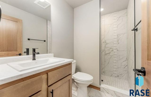 121 S Peaceful Ave Avenue, Brandon, SD 57005