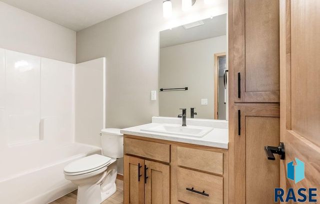 121 S Peaceful Ave Avenue, Brandon, SD 57005