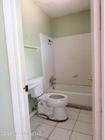 11065 E Dogwood Drive, Gulfport, MS 39503