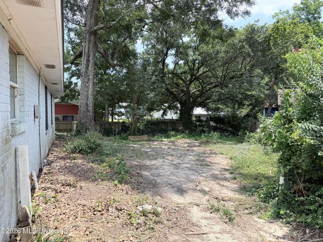 11065 E Dogwood Drive, Gulfport, MS 39503